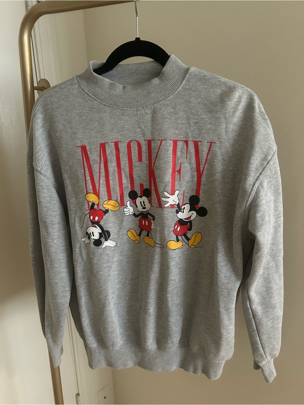 Disney Mickey Mouse Graphic Sweatshirt Gray Crewneck Pullover Size M
